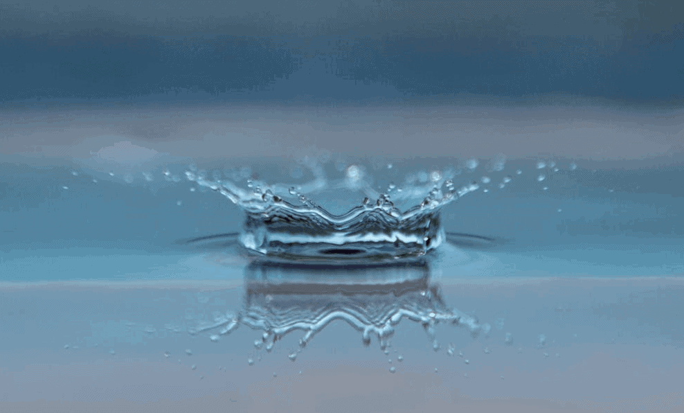 Water splashing in a ring to demonstrate the importance of hydration